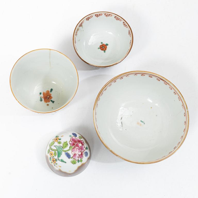 A group lot of Chinese Export porcelain, Qing dynasty, 18th century.  (6 pieces).