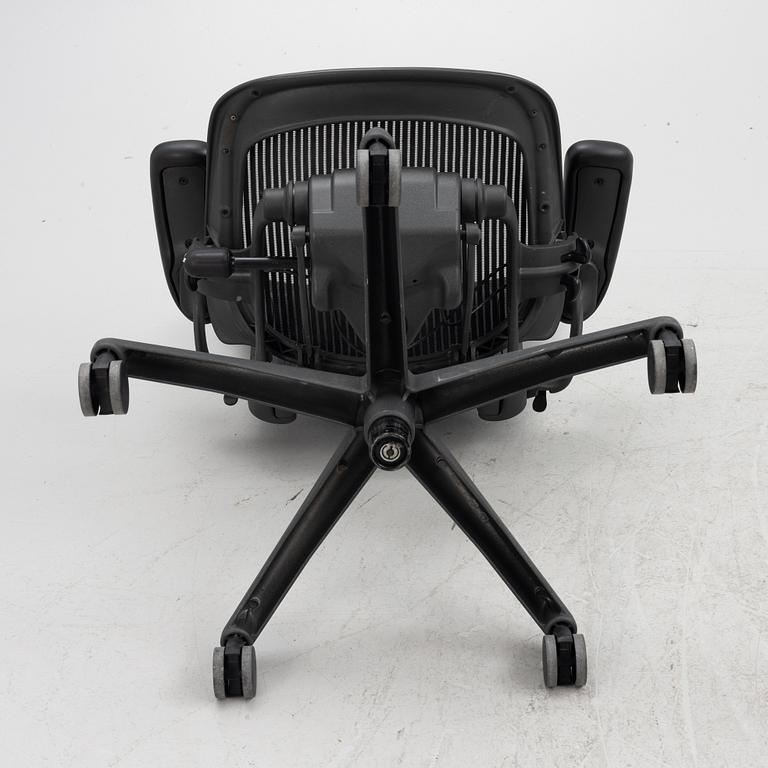 Don Chadwick/Bill Stump, skrivbordsstol, "Aeron", Herman Miller.