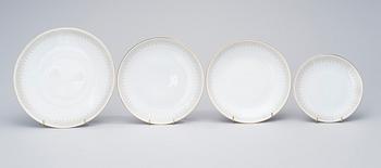 MATSERVIS, 70 delar, porslin, "Noblesse", Hutschenreuther, Selb, Tyskland 1950-60-tal.