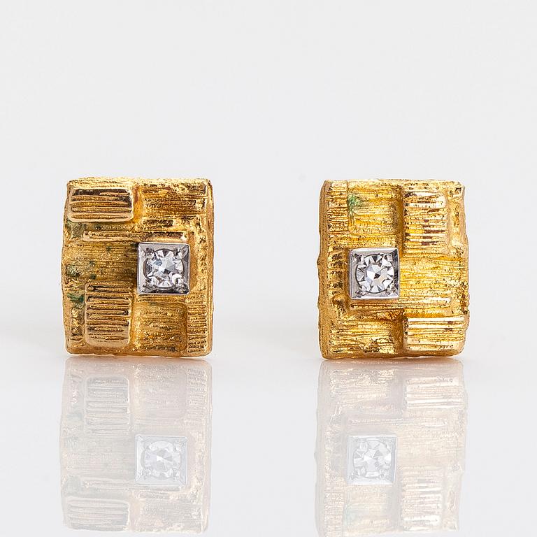 Björn Weckström, örhängen "Thai", 18K guld, diamanter ca 0.04 ct tot. Lapponia.