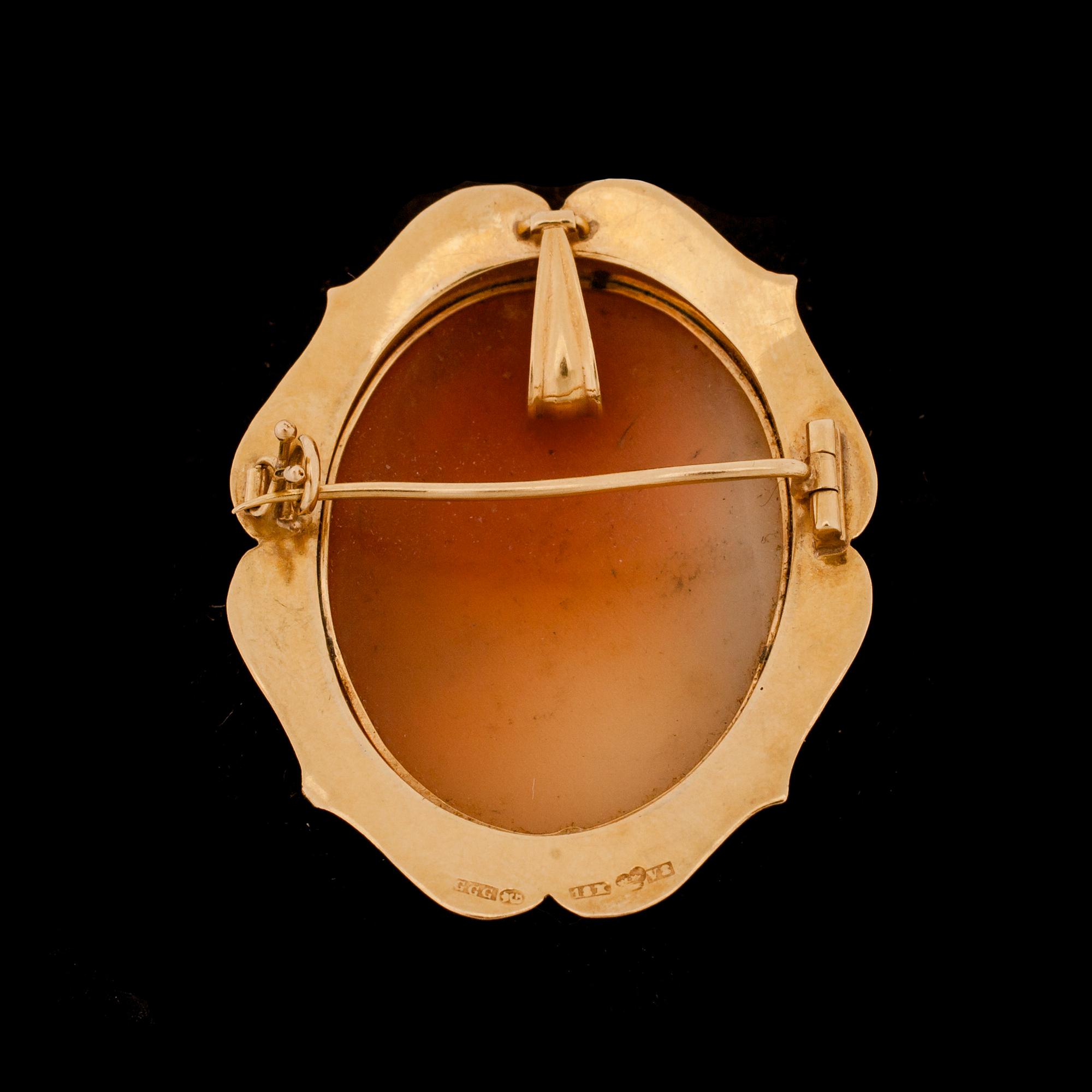 HÄNGE/BROSCH, 18K guld. Göteborg 1947. Vikt ca 10 gram.