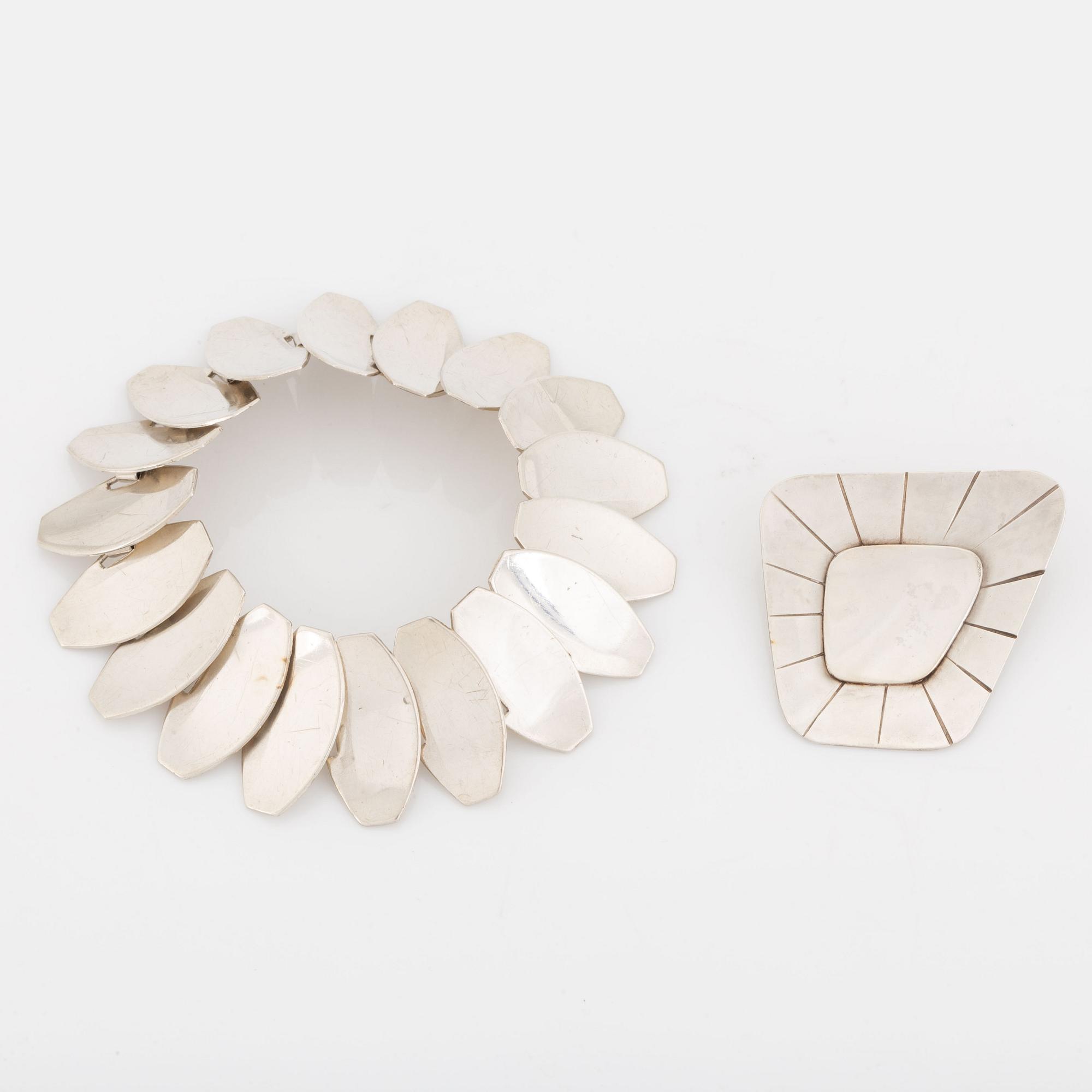 Armband och brosch, silver, SEB, Silvervarufirman Elsbri Ab.