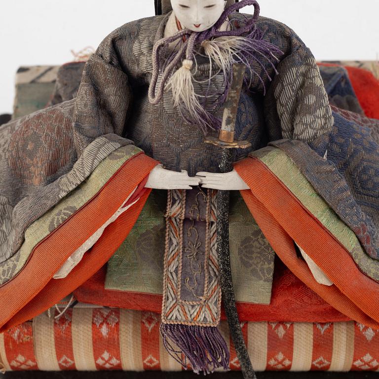 A pair of Japanese 'Hina' dolls, Showa, 20th century.