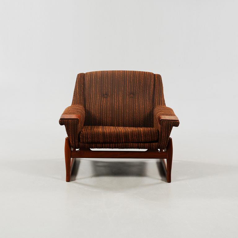 A chair, model "Excellent", designed by Johannes Andersen for Trensums Fåtöljbabrik approx 1961.