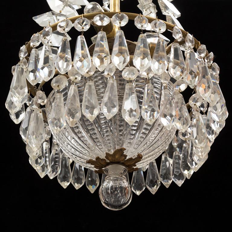 A mid 20th Century chandelier.