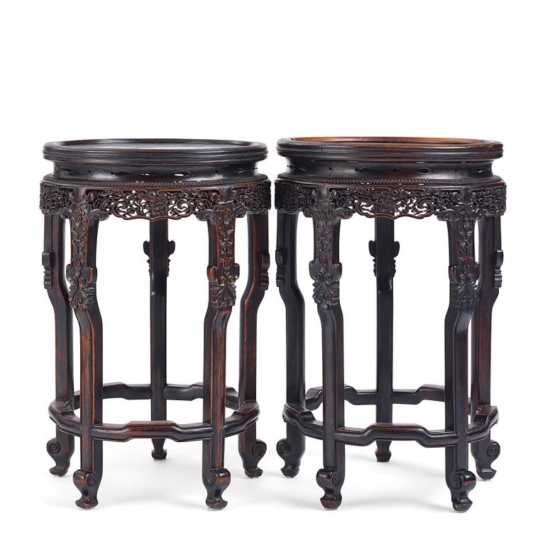 A pair of Chinese Hongmu side tables, Qing dynasty, 19th Century.