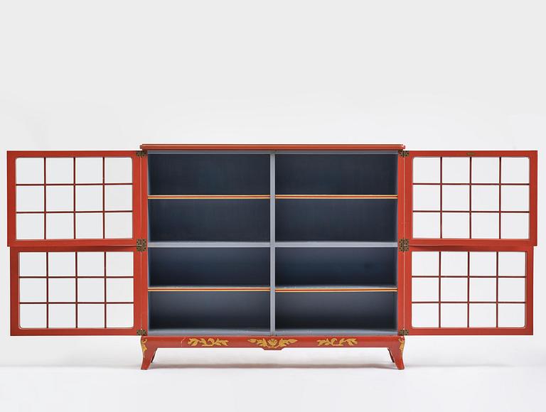 Carl Malmsten, a Swedish Grace showcase cabinet, cabinetmaker Albin Johansson, Stockholm, for Villa Kvikkjokk, 1928.