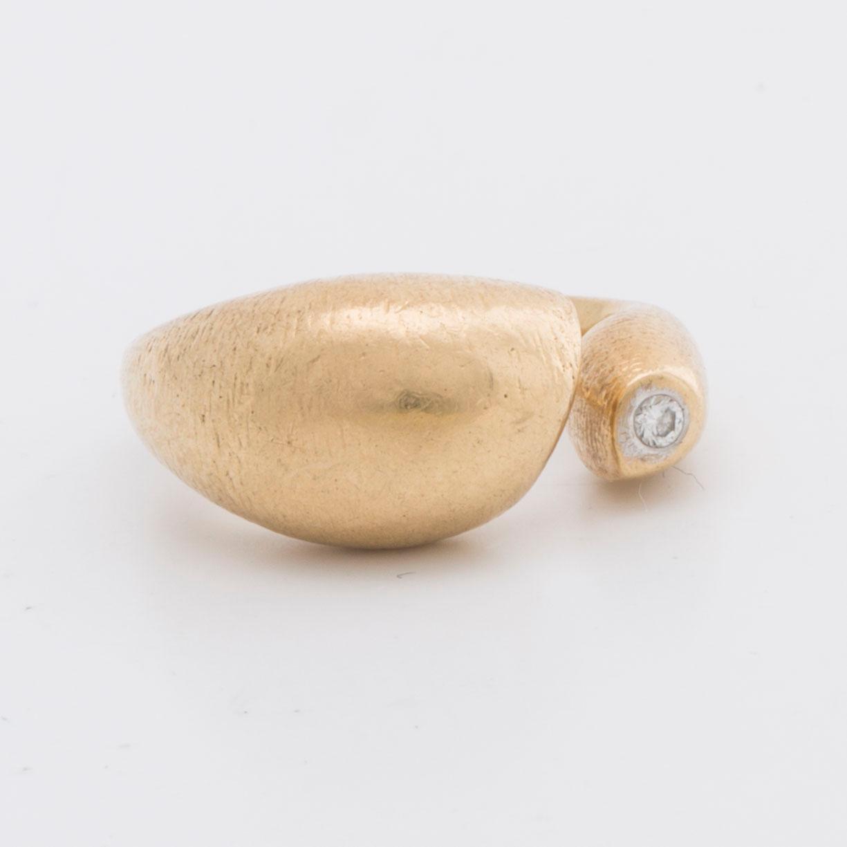 LYNGGAARD RING 18K guld m 1 brilliant-cut diamond approx 0,05 ct.