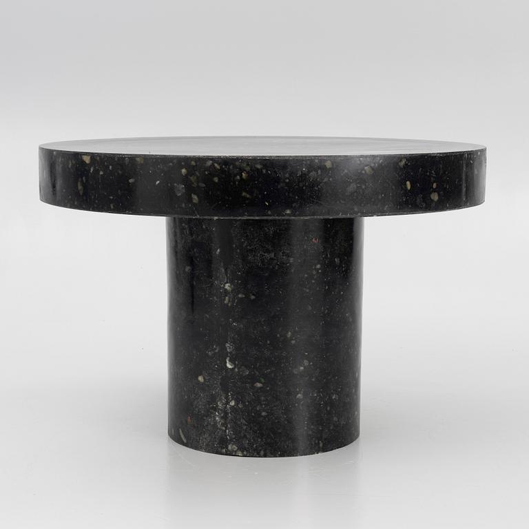 Gustaf Westman, matbord, "Linn Innovation Table", Swedish Stockings, 2025.