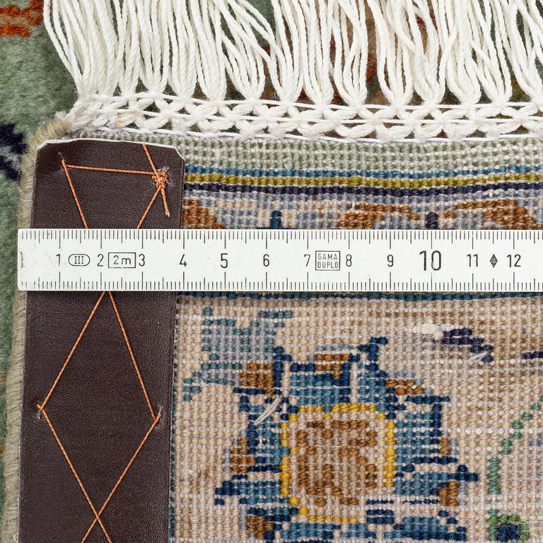 Carpet, Keshan, semi antique. Royal Keshan. 407x288 cm.