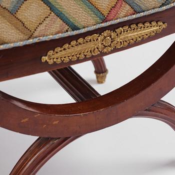 Taburett, Frankrike, sent 1800-tal, Empirestil.