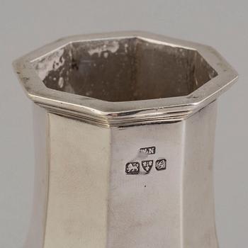 STRÖARE, GRÄDDKANNA, DOSA, silver, 1800-tal och 1900-tal.