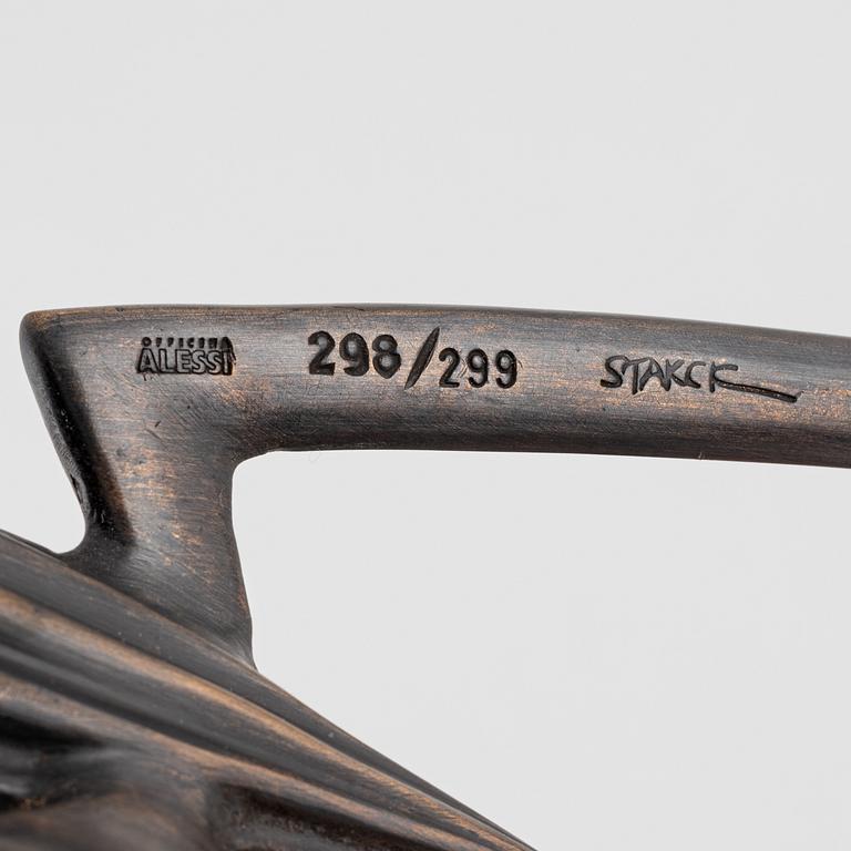 Philippe Starck, juice press, "Juicy Salif", Alessi.