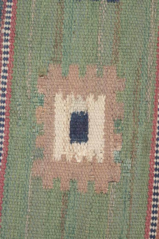 Märta Måås-Fjetterström, a carpet, "Grön äng", flat weave, ca 291 x 207 cm, signed AB MMF.