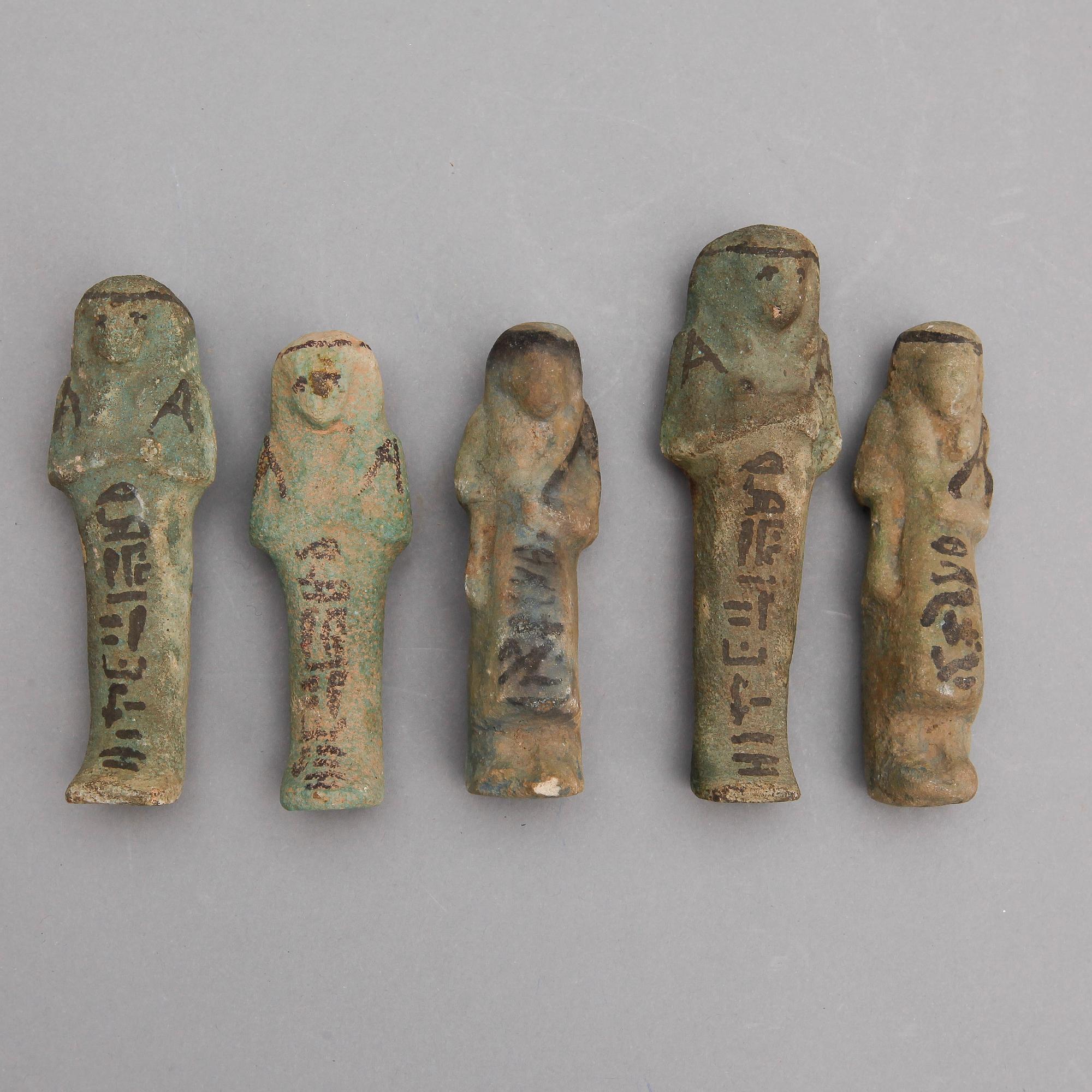 USHEBTI, 5 st, fajans, Egypten, troligen forntida och Tredje Mellanperioden 1070-713 f Kr.