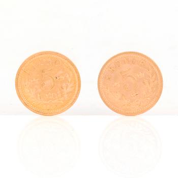 GULDMYNT, 2 st, 5 kronor, Oscar II av Sverige och Norge 1899 resp 1901. Vikt tot ca 4 gram.