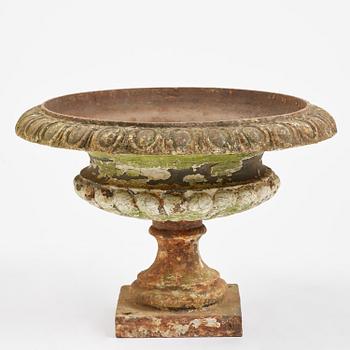 A Swedish cast-iron garden urn, late 19th century.