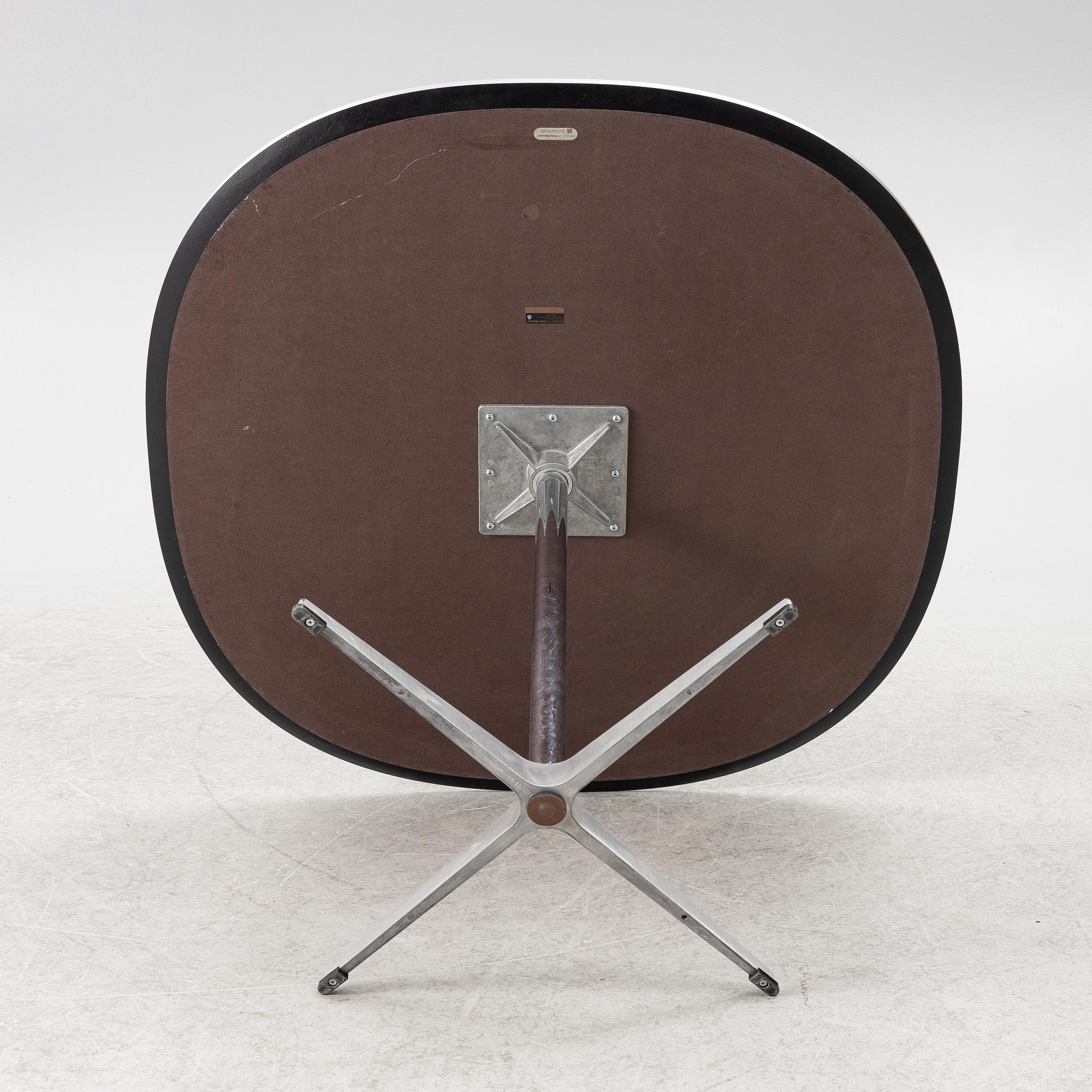 Arne Jacobsen, Bruno Mathsson & Piet Hein, a dining table, Fritz Hansen, Denmark, 2015.