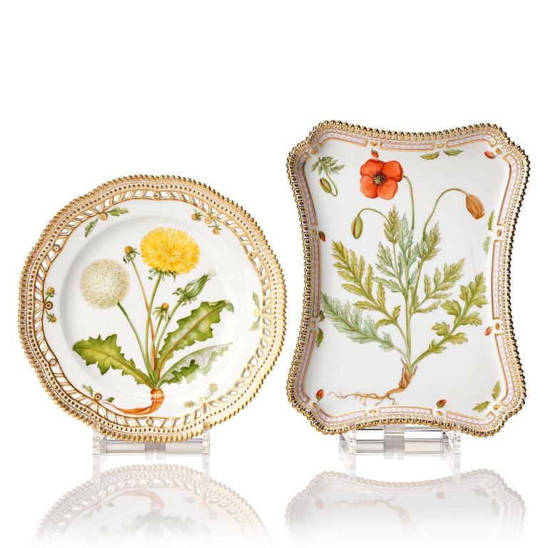 Two Royal Copenhagen 'Flora Dancia' serving dishes, Denmark, 1900's.