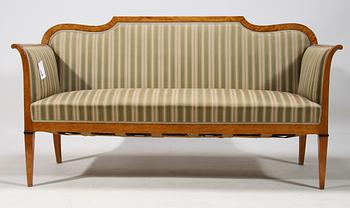 SALONGSGRUPP, 6 delar, Karl Johan-stil, 1920-tal.