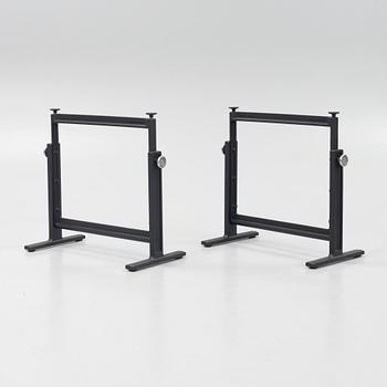 Konstantin Grcic, bordsunderreden, 2 st, "Brut", Magis, Italy.