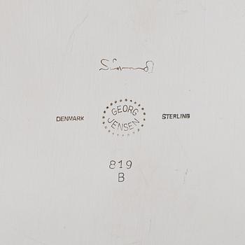 Sigvard Bernadotte, cocktail-sekoitin, sterlinghopeaa, Firma Georg Jensen, Tanska 1945 jälkeen, malli 819 B.