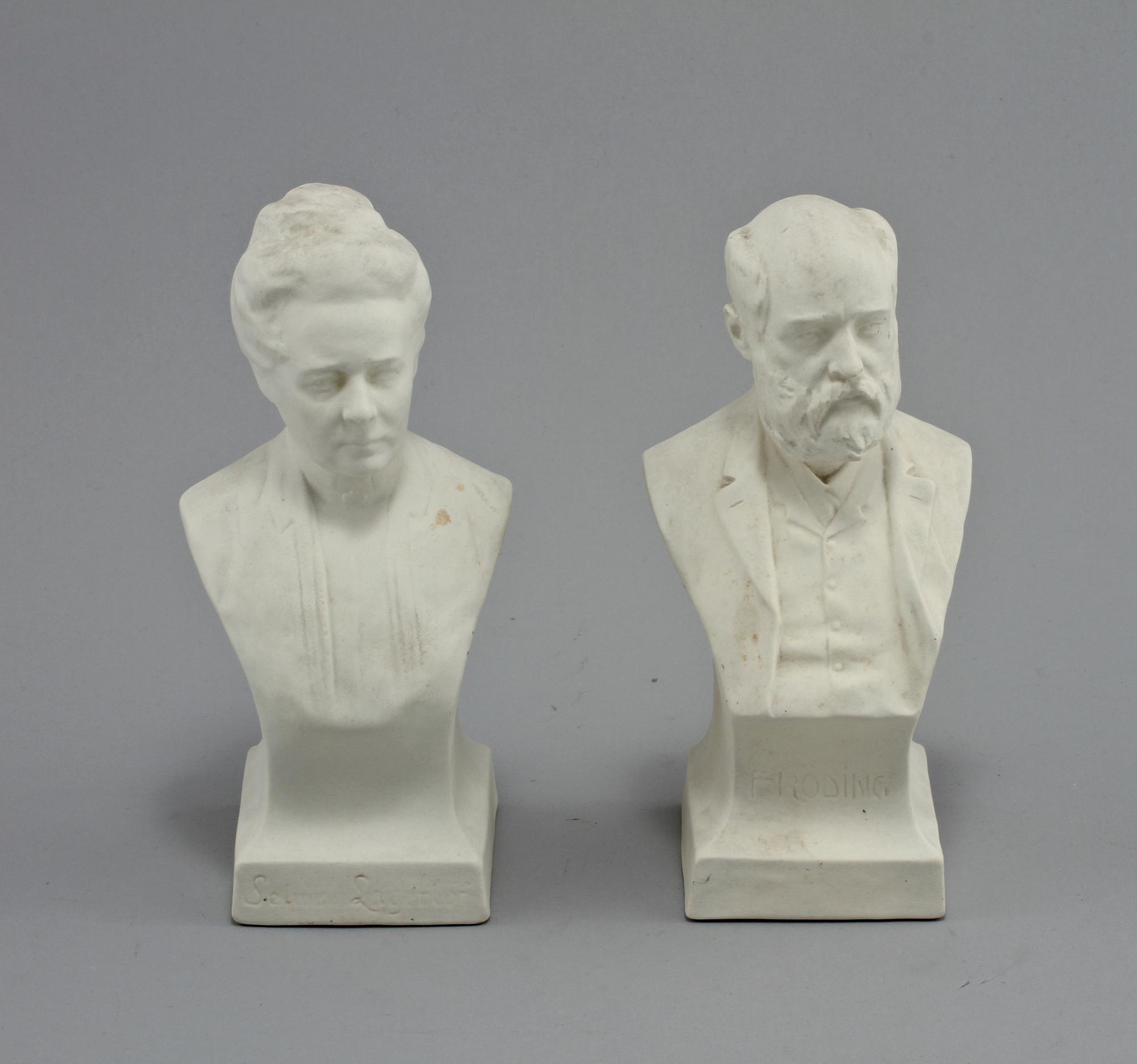 BYSTER, 3 st, parian, 1900-talets första hälft.