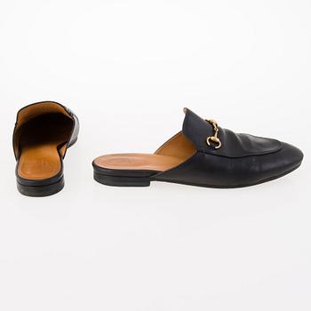 GUCCI Three Pairs of Shoes in size 40.