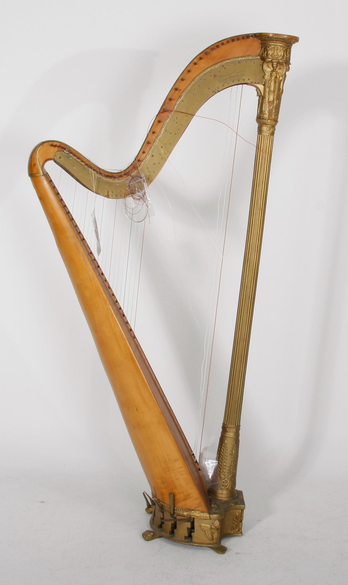 GOLVHARPA. 1800-talets första hälft.
