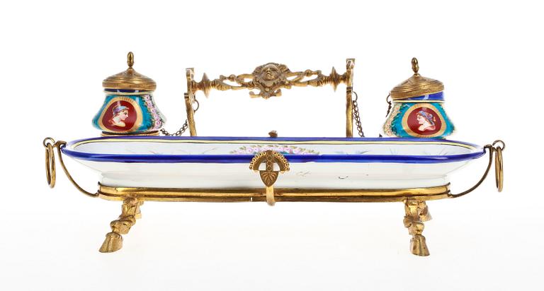 SKRIVSTÄLL, ny Louis XVI-stil. Troligen Frankrike.