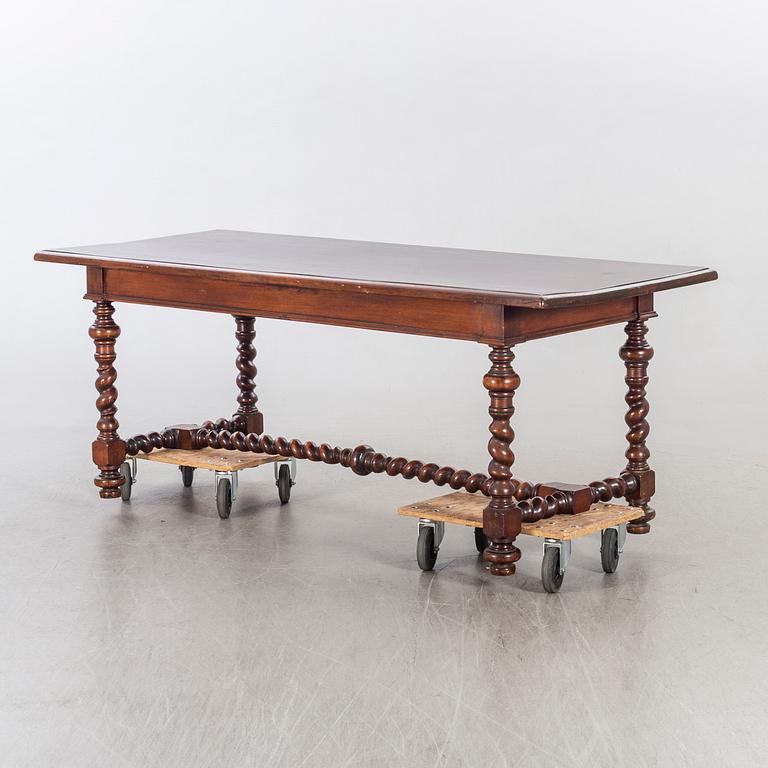 A BAROQUE STYLE TABLE CA 1900.