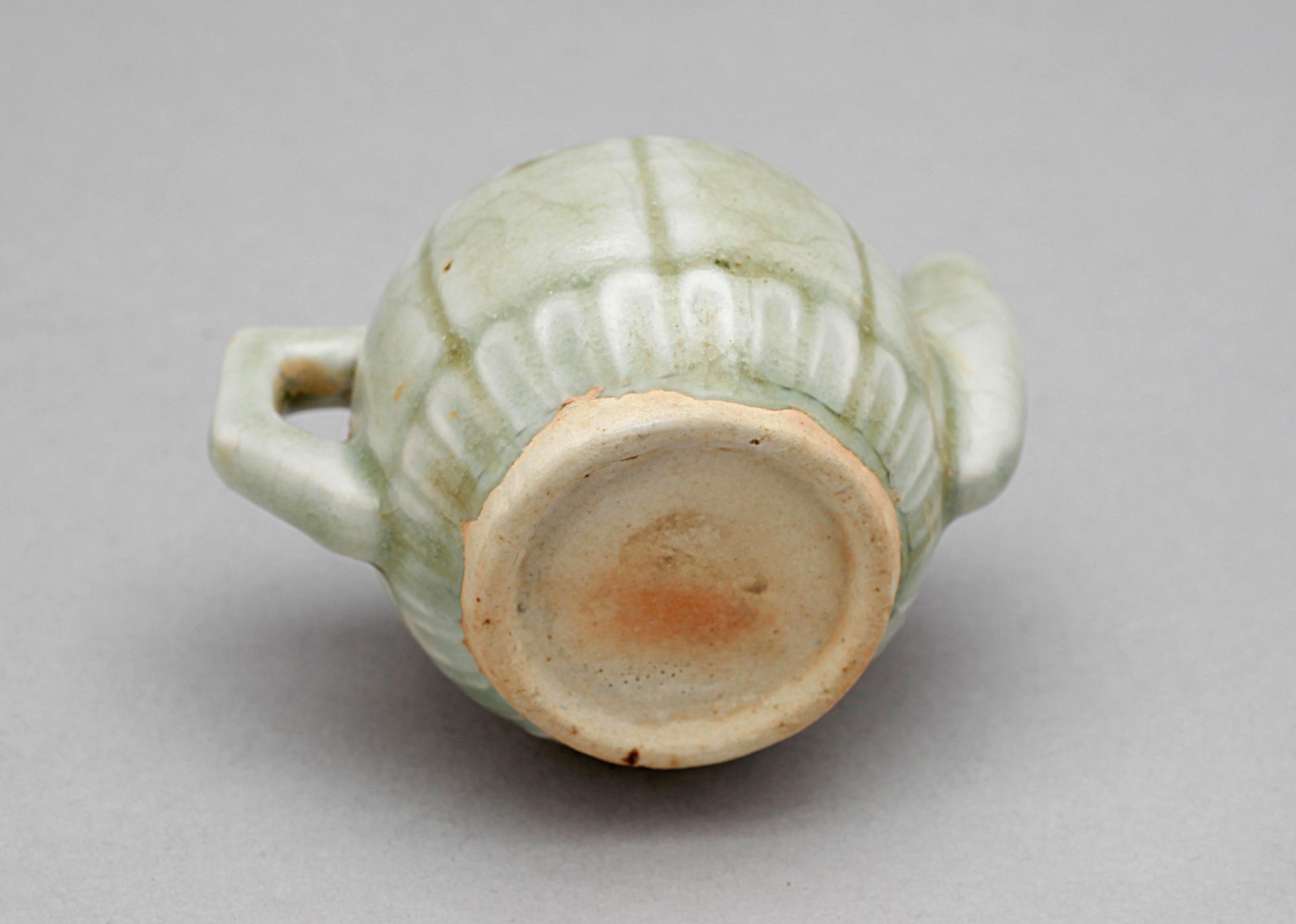 MINIATYRKANNA, keramik, Yuan dynastin.