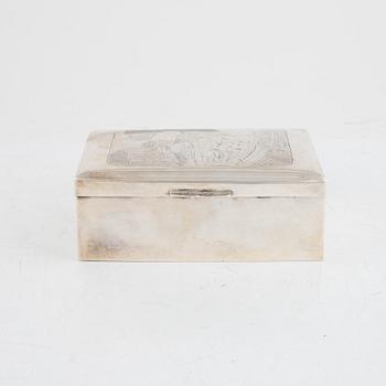 Tobaksskrin, silver, Soumen Kultaseppä Oy, Helsingfors, Finland 1924.