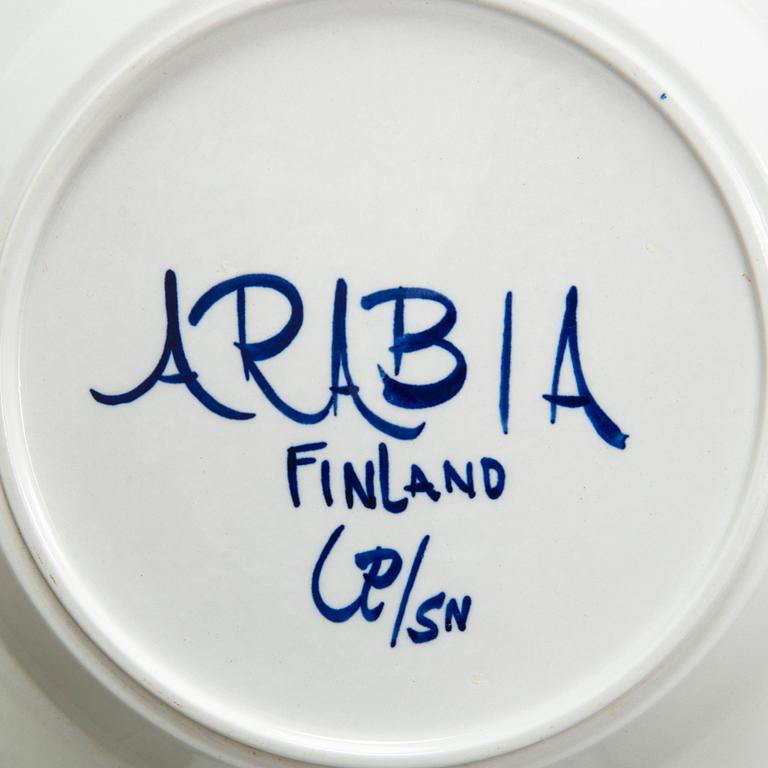 Ulla Procopé, a 48-piece 'Valencia' porcelain dinnerware set for Arabia.