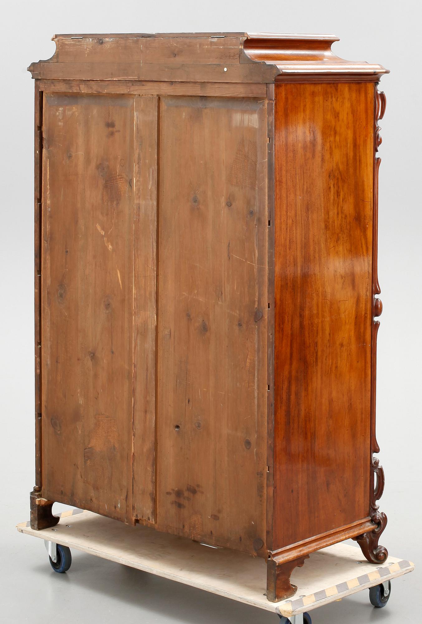 HERRBYRÅ, nyrokoko, 1800-talets slut.