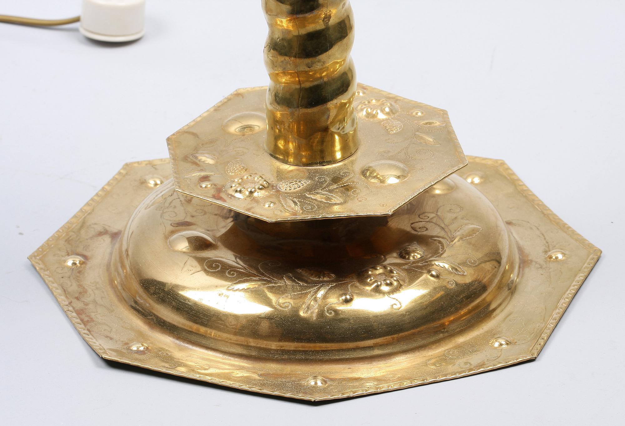 BORDSARMATUR, glas och mässing, barockstil, tidigt 1900-tal.