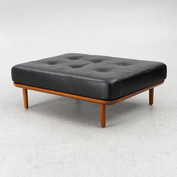 Daybed/bench, Stellar Works, 21st century.