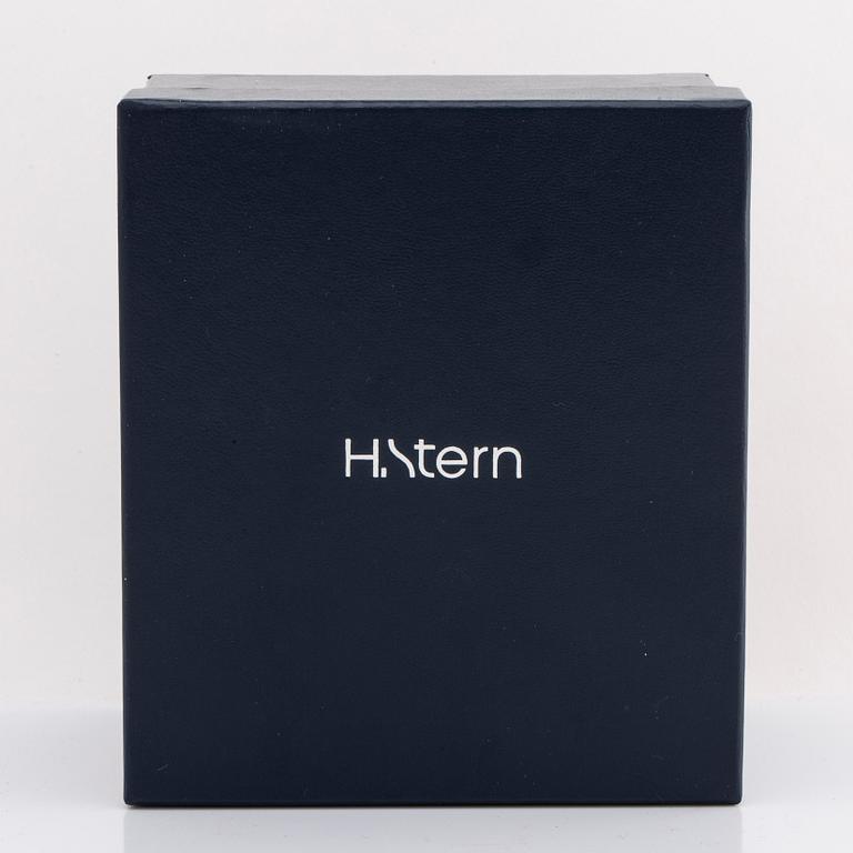 H STERN wristwatch, "Sapphire collection", 18 x 25 mm, quartz movement, 1 diamond, original case, guarantee document.