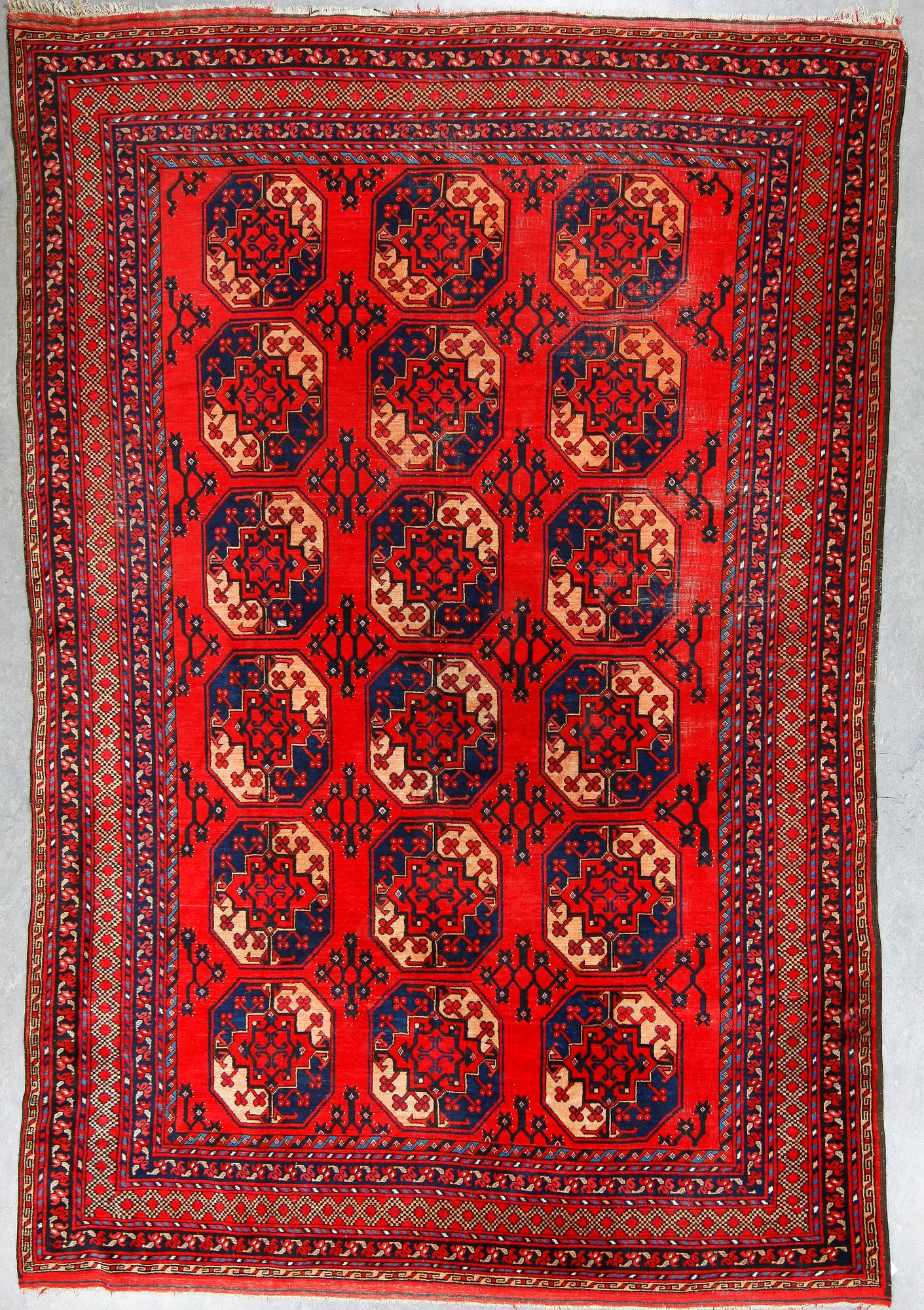 MATTA, old Ersari, ca 343x245 cm.