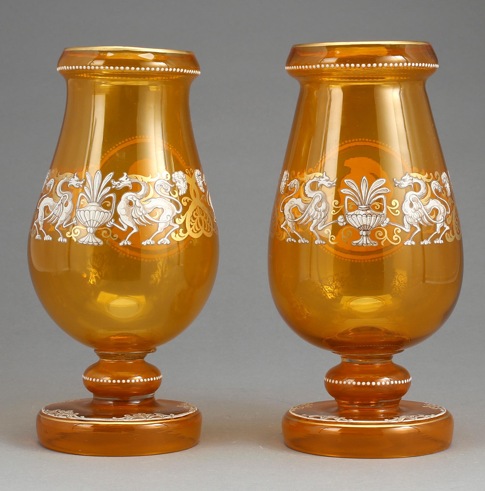 VASER, ett par, glas, sent 1800-tal.