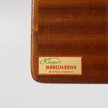Bendt Winge, slagbord, Kleppes Møbelfabrik, Norge, 1960-tal.