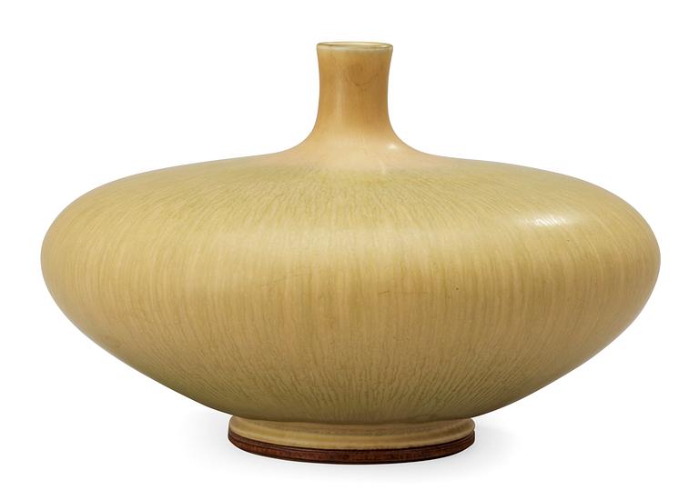 A Berndt Friberg stoneware vase, Gustavsberg Studio 1971.
