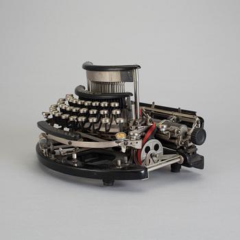 SKRIVMASKIN, The Imperial Typewriter Co Ltd, Leicester, Josef Kihlberg, Hjo, 1900-talets första hälft.