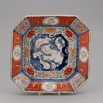 FAT, ett par snarlika, imari, Japan, 1800-talets slut.