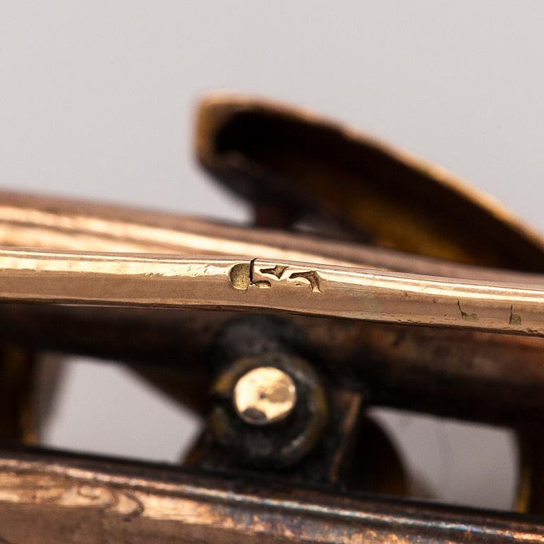 Brosch, cabochonslipad turkos, små pärlor,  14K (56) guld, Ryssland.