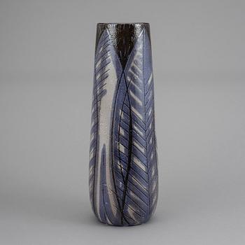 VAS, lergords, "2586", Ingrid Atterberg, Upsala Ekeby, 1900-talets mitt.