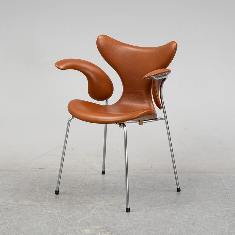 Arne Jacobsen, a 'Lily' leather chair, Fritz Hansen, Denmark.