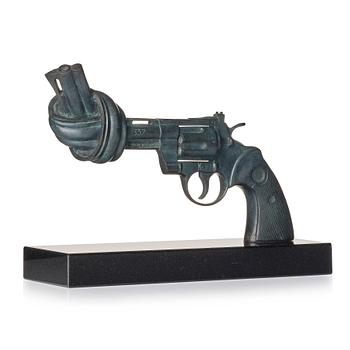 Carl Fredrik Reuterswärd, "Non-Violence".