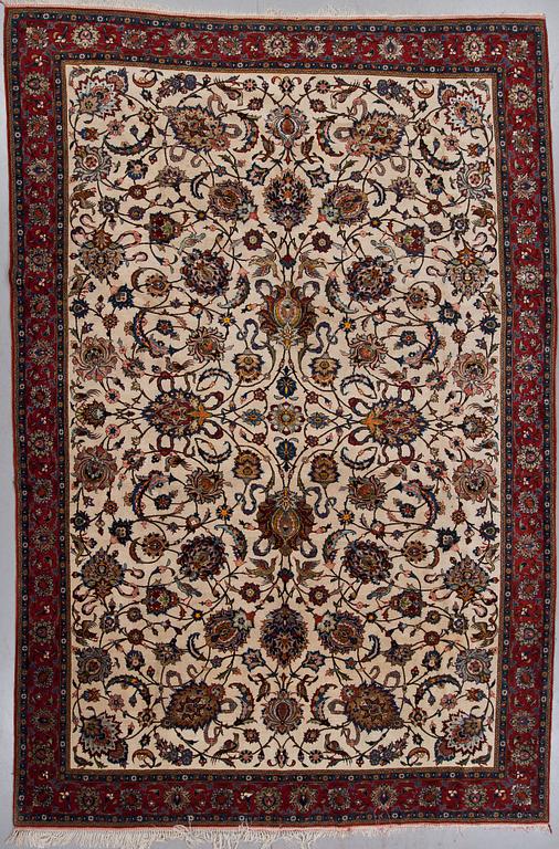 MATTA, sannolikt old, Ghom, part silk, ca 354 X 236 cm.