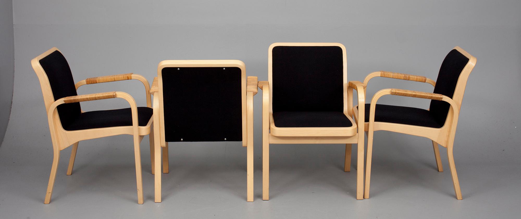 KARMSTOLAR, 8 st, modell E45, Alvar Aalto, Artek. Modellen formgiven 1947.